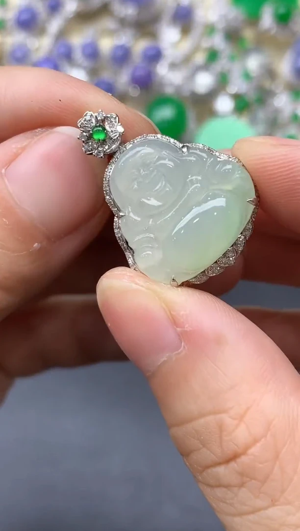 颈饰18K金镶嵌翡翠183-中国好珍宝