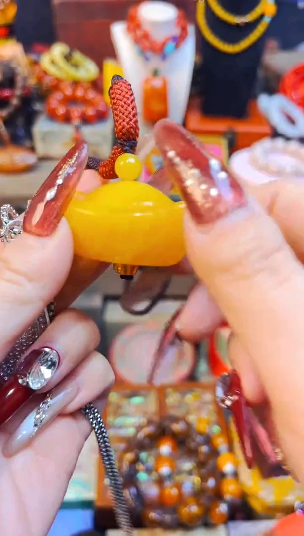 【闪购商品】蜜蜡颈饰未镶嵌兰妹精品精选饰品链接75