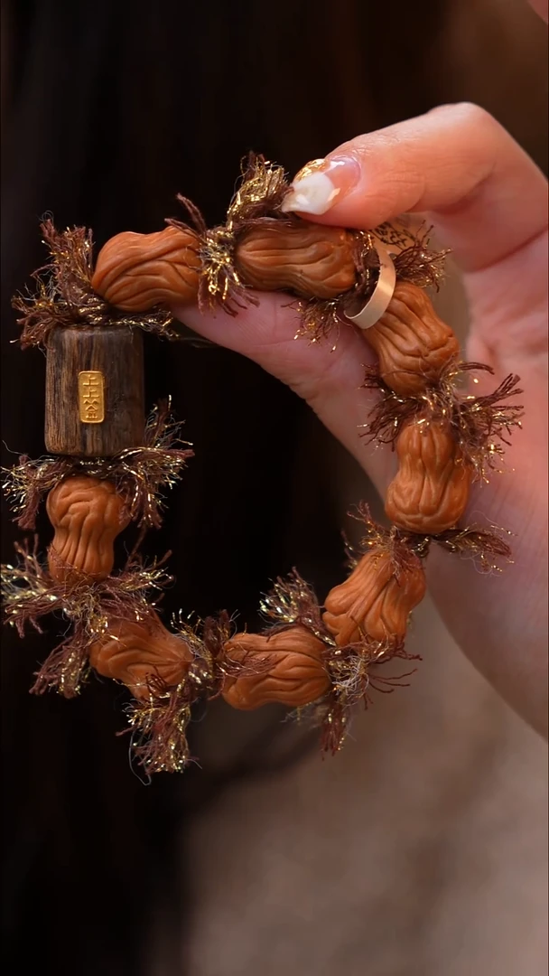 手串桃核上上签文玩女孩