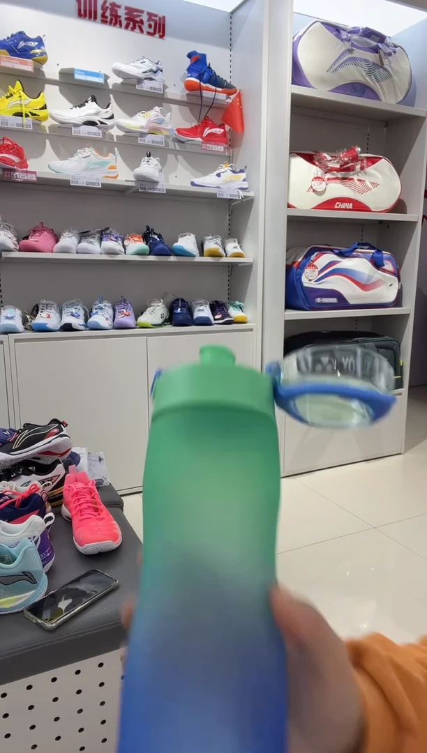 清仓款运动服球鞋配件球拍 不退换   水壶