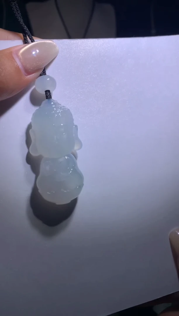 颈饰未镶嵌翡翠小**贝大日如来宝宝佛