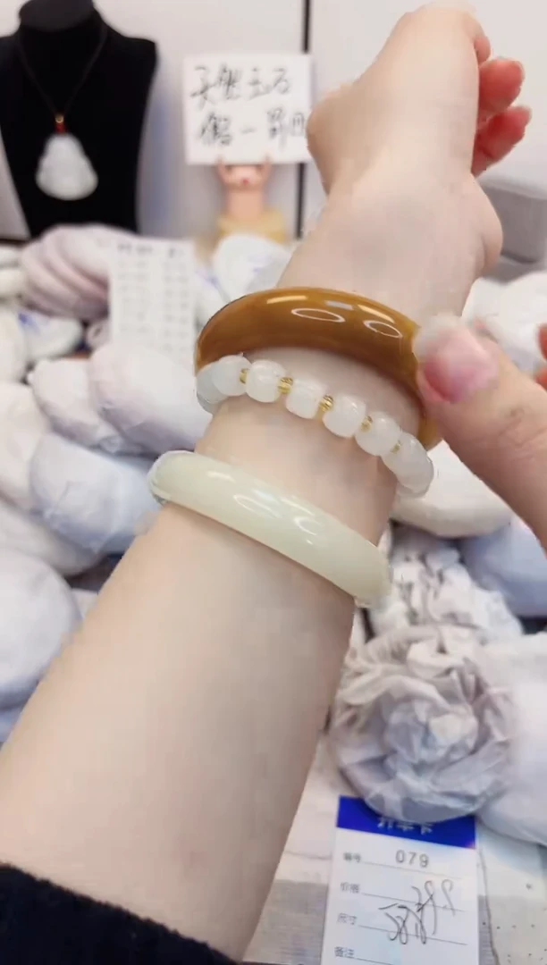 【闪购商品】石英质玉手镯未镶嵌79-财气镯-圈口58