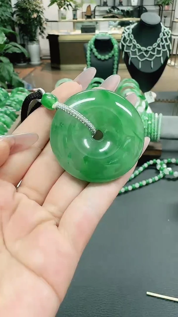 未镶嵌1石英质玉（非洲翠）/1838