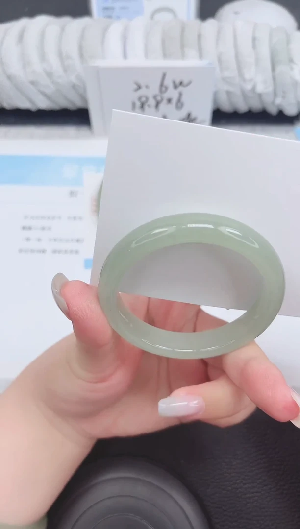 未镶嵌手镯石英质玉235-54.5