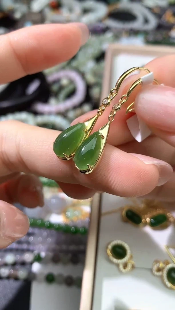 未镶嵌和田玉耳饰耳坠