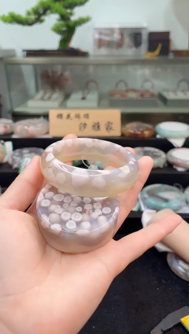 未镶嵌手镯石英质玉58圈口（赠品镯心）6648673