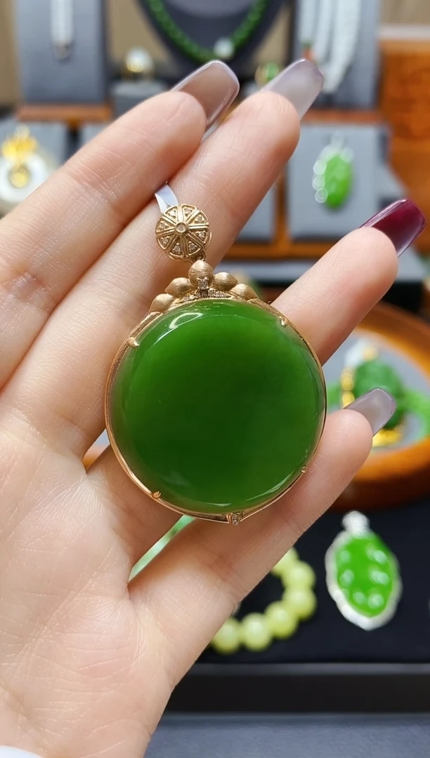 【闪购商品】和田玉碧玉圆牌吊坠18K金镶嵌*玫瑰金色