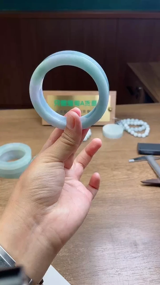 未镶嵌手镯定制翡翠小*儿定制