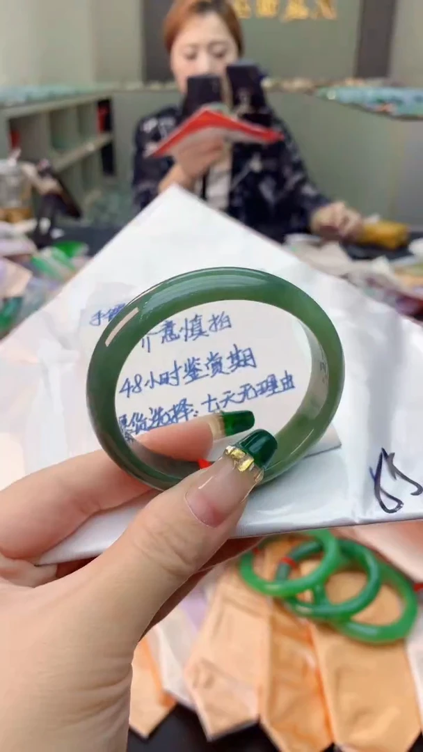 翡翠手镯未镶嵌0583807169