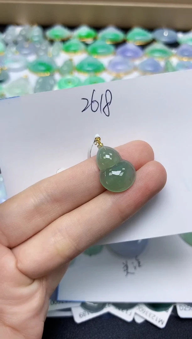 翡翠18K金镶嵌颈饰 天然缅甸翡翠A货