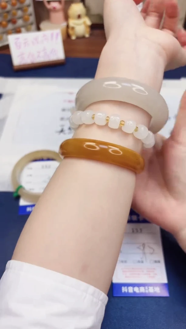 石英质玉手镯未镶嵌153-财气镯-圈口59