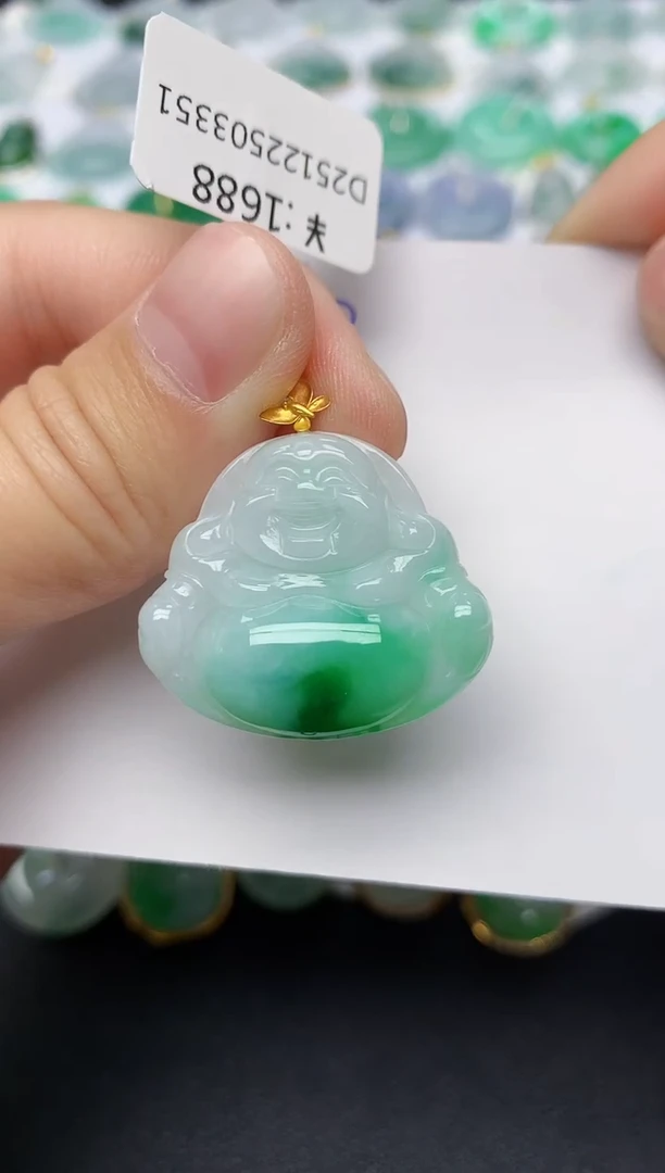 颈饰18K金镶嵌翡翠天然缅甸A货翡翠百元以上9元证书费自理