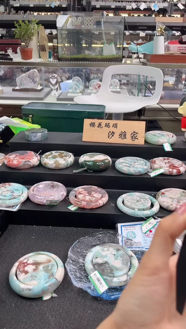 未镶嵌手镯石英质玉六*六圈口（赠品镯心）