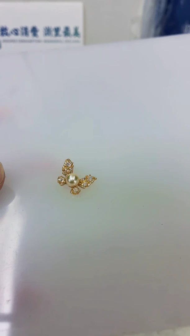银S925镶嵌DA海水珍珠羽皇金吊坠6 y894
