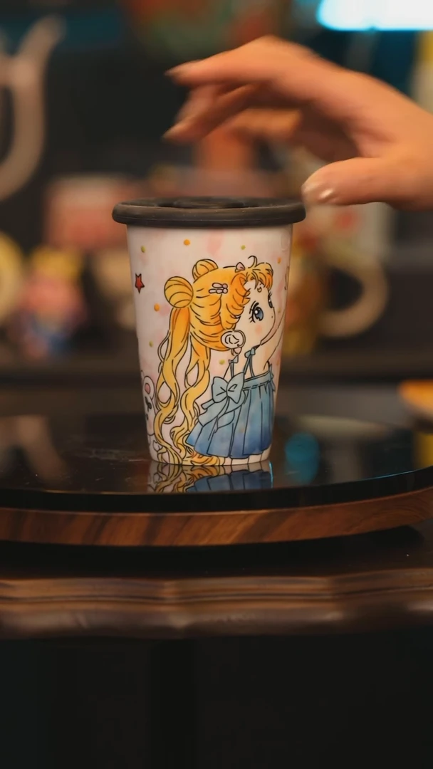 【闪购商品】摆件景德镇釉下彩绘设计师款陶瓷