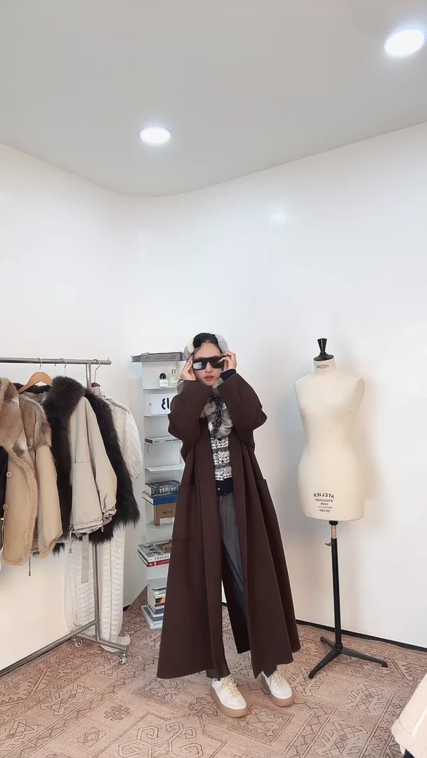 20251026 衣服衣服