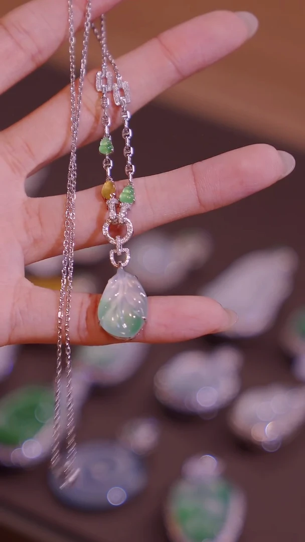 套链18K金镶嵌翡翠a49