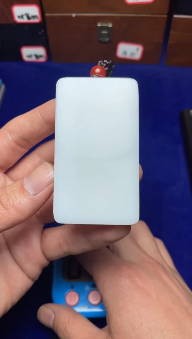 未镶嵌和田玉挂件大*和田玉