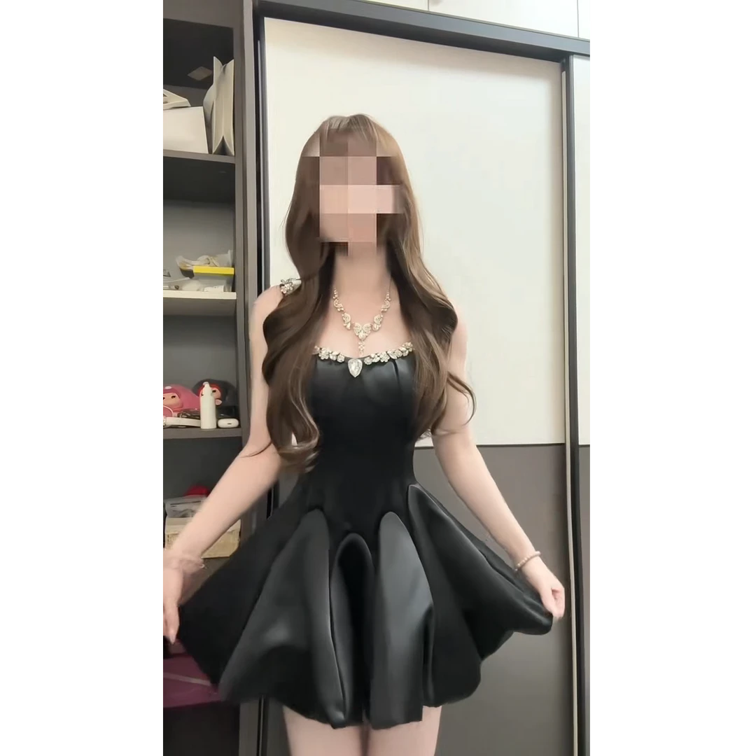 【贵气女主】法式千金2025秋季新款闪钻黑色高级感连衣裙蓬蓬短裙