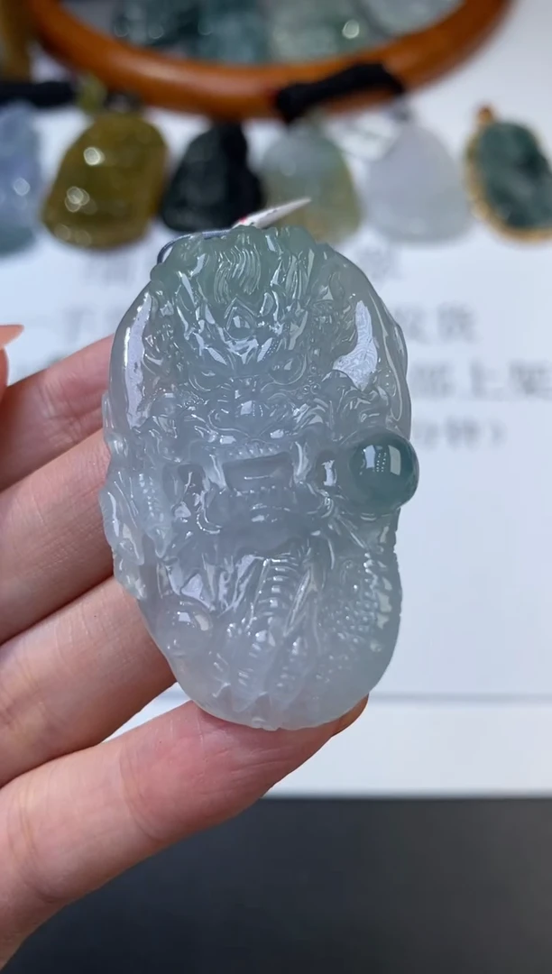 未镶嵌挂件翡翠305836   多人