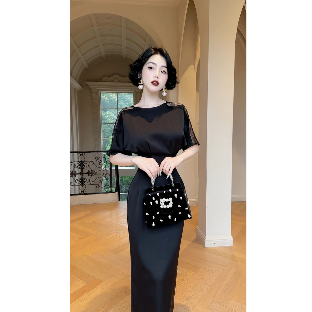 LYXJ【巴黎午夜】缎面拼接蕾丝连衣裙2025夏季新款收腰显瘦约会群