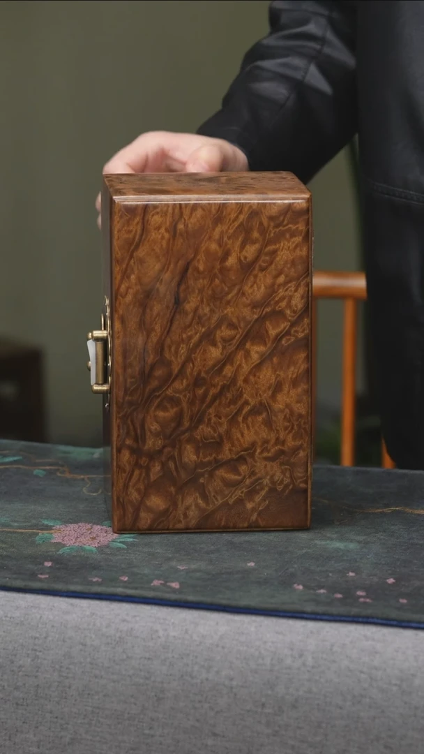 【闪购商品】金丝楠金丝楠龙胆高抛收纳盒