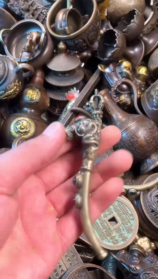 精美铜器点击下单