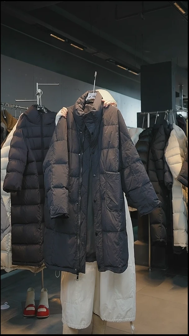 黑色羽绒外套黑色羽绒外套