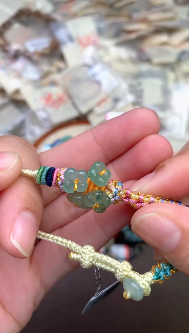 未镶嵌挂件翡翠 —