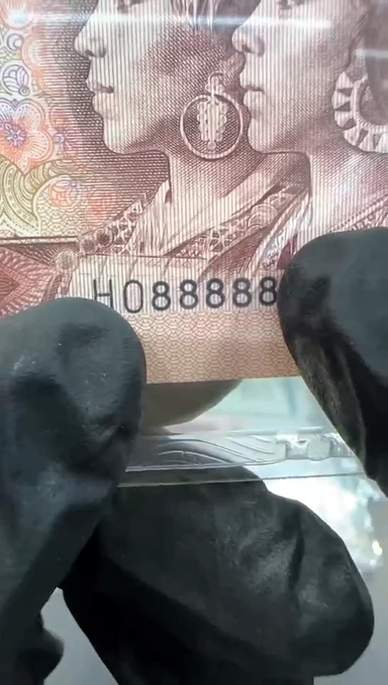 【闪购商品】901HO8986尾单张。。。