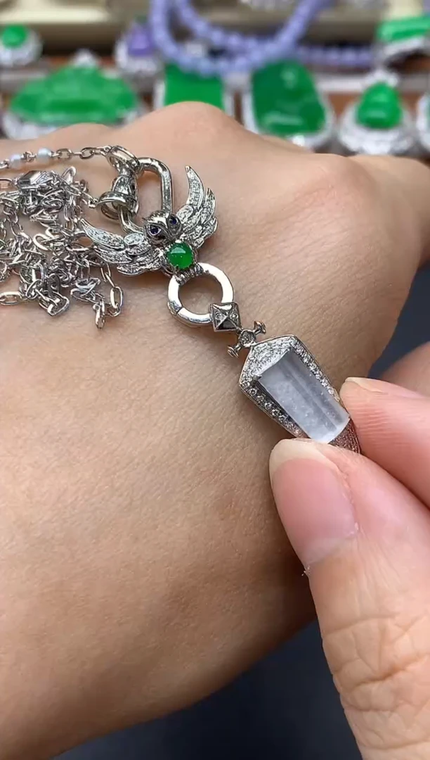 颈饰18K金镶嵌翡翠305-中国好珍宝