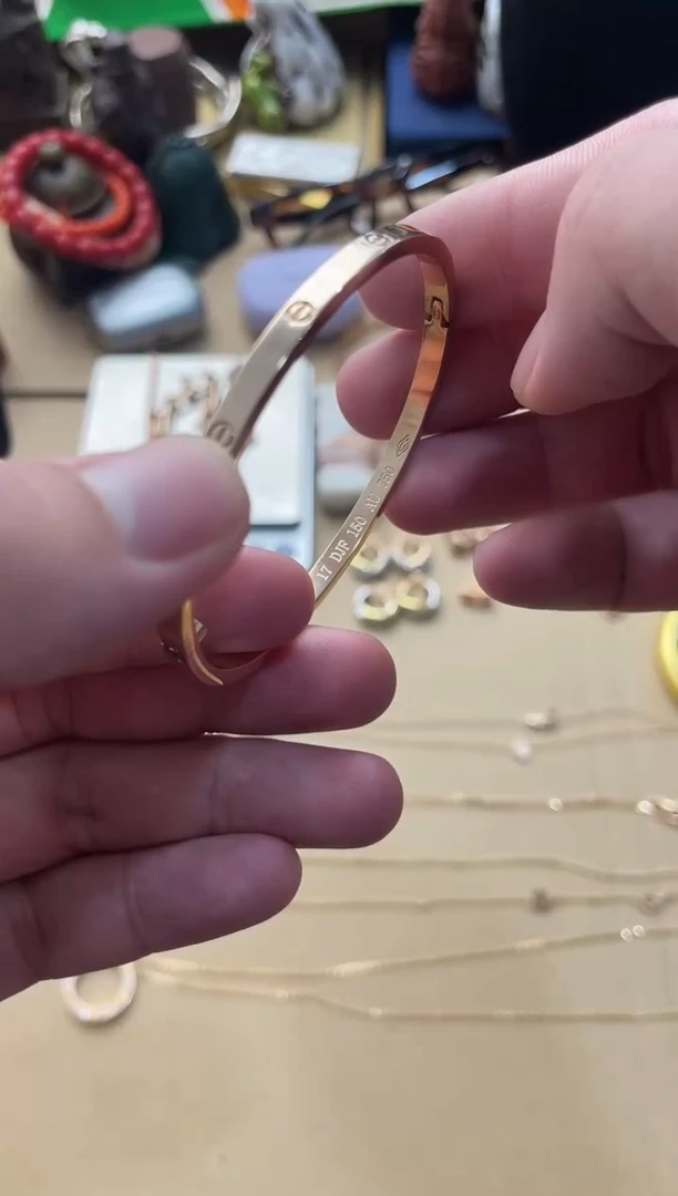 瓷片麗****安嘉荣当康8号铺208