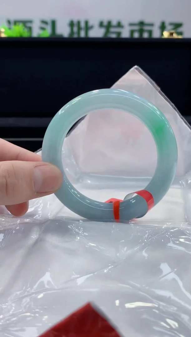 未镶嵌手镯翡翠翡翠手镯