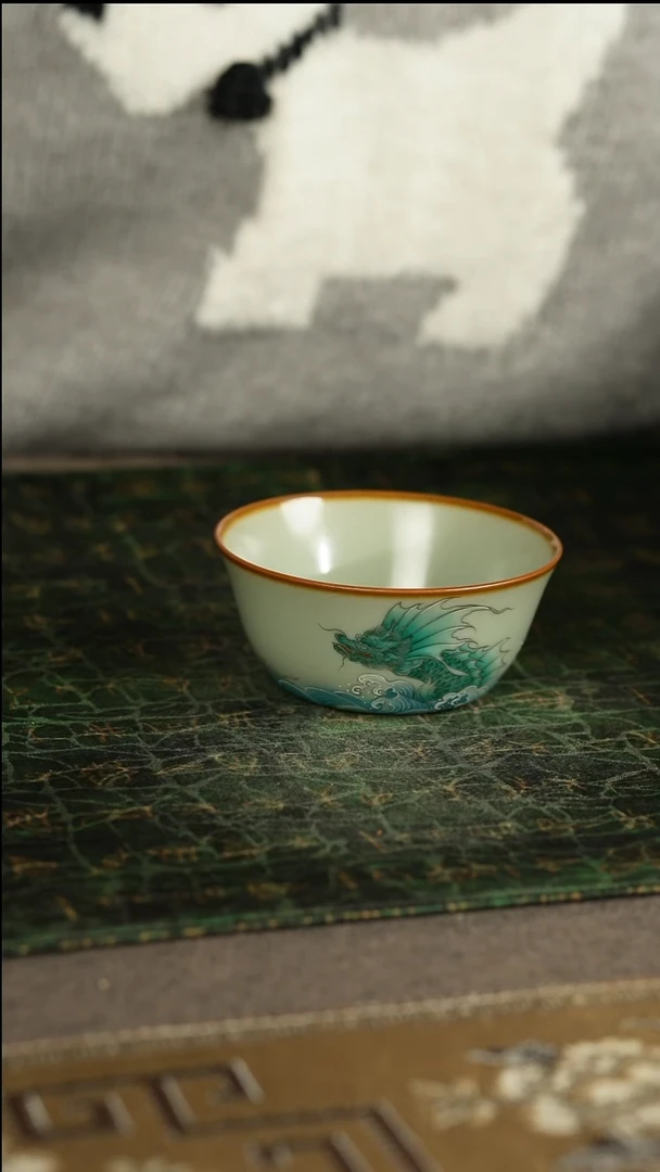 善窑厂汝窑粉青鱼化龙鸡缸杯