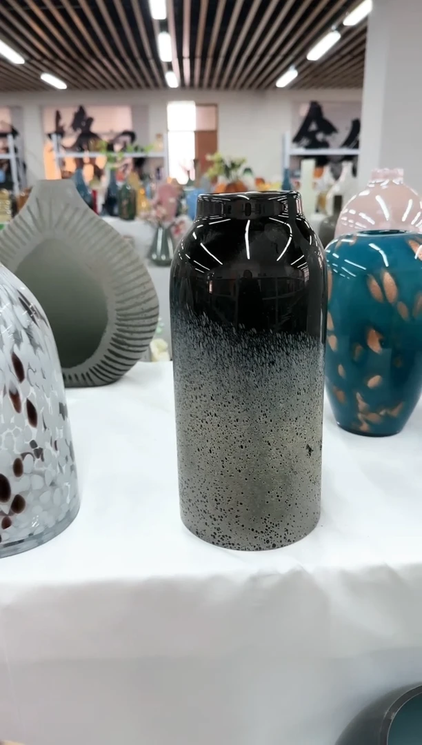 【闪购商品】花瓶7*27...........