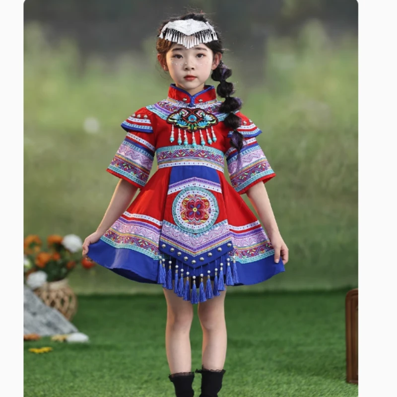 苗族儿童演出服装少数民族男女壮族彝佤族土家族儿童舞蹈表演服饰