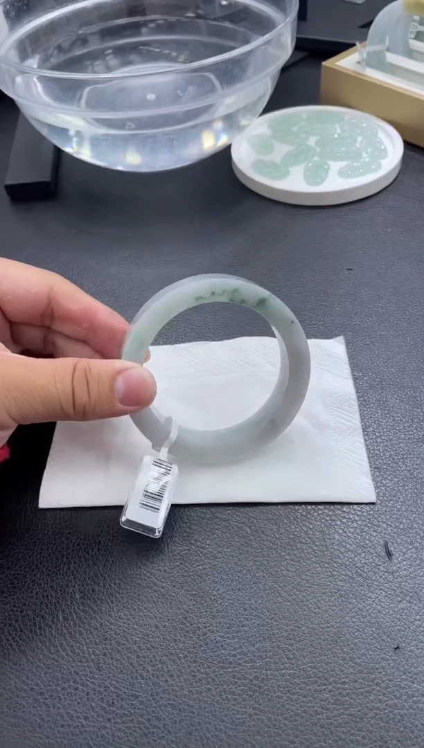 未镶嵌手镯定制翡翠懂*惜手镯XJ/发一件