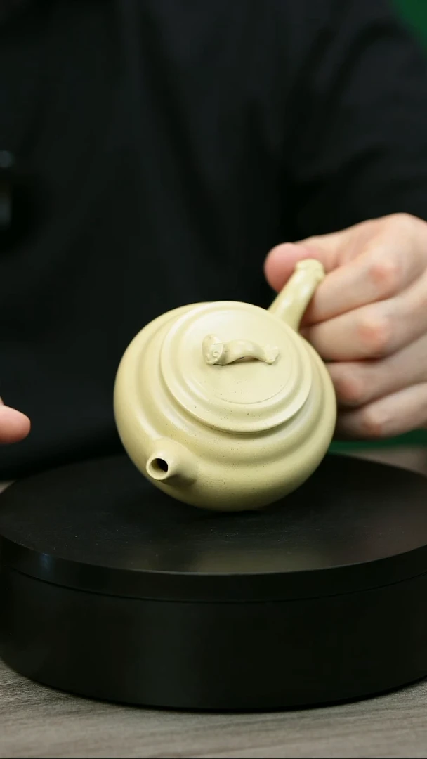 茶壶紫砂志H1757范菊芳本绿扁韵如意