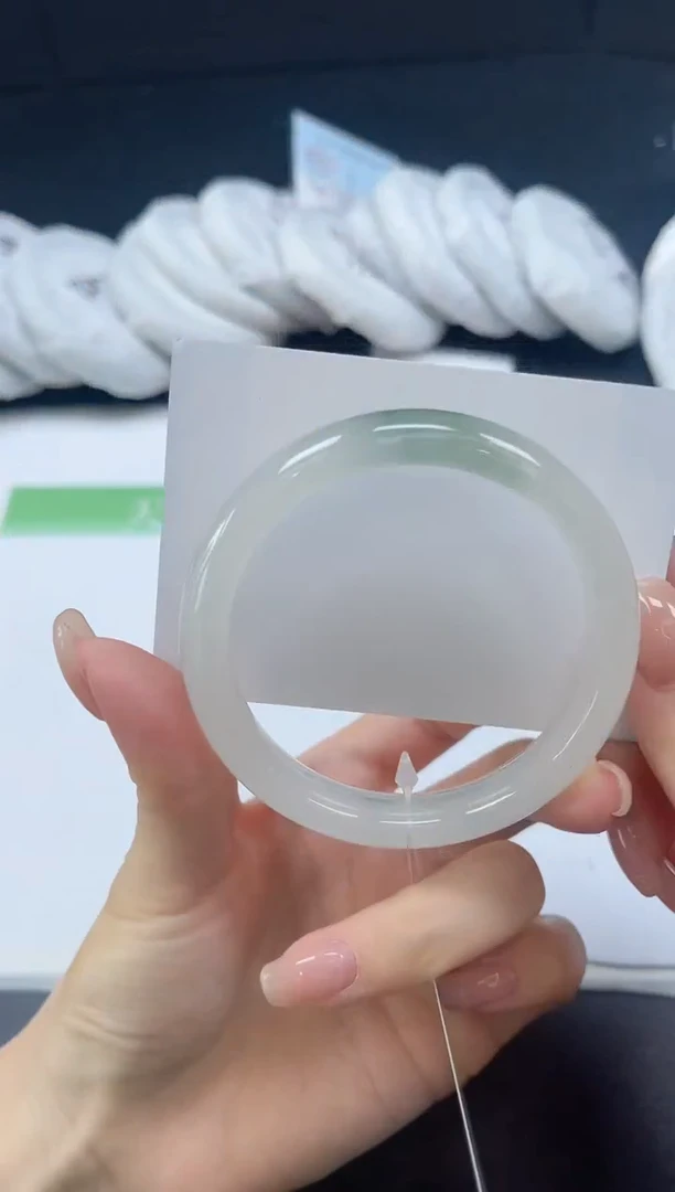 未镶嵌手镯石英质玉021-5657