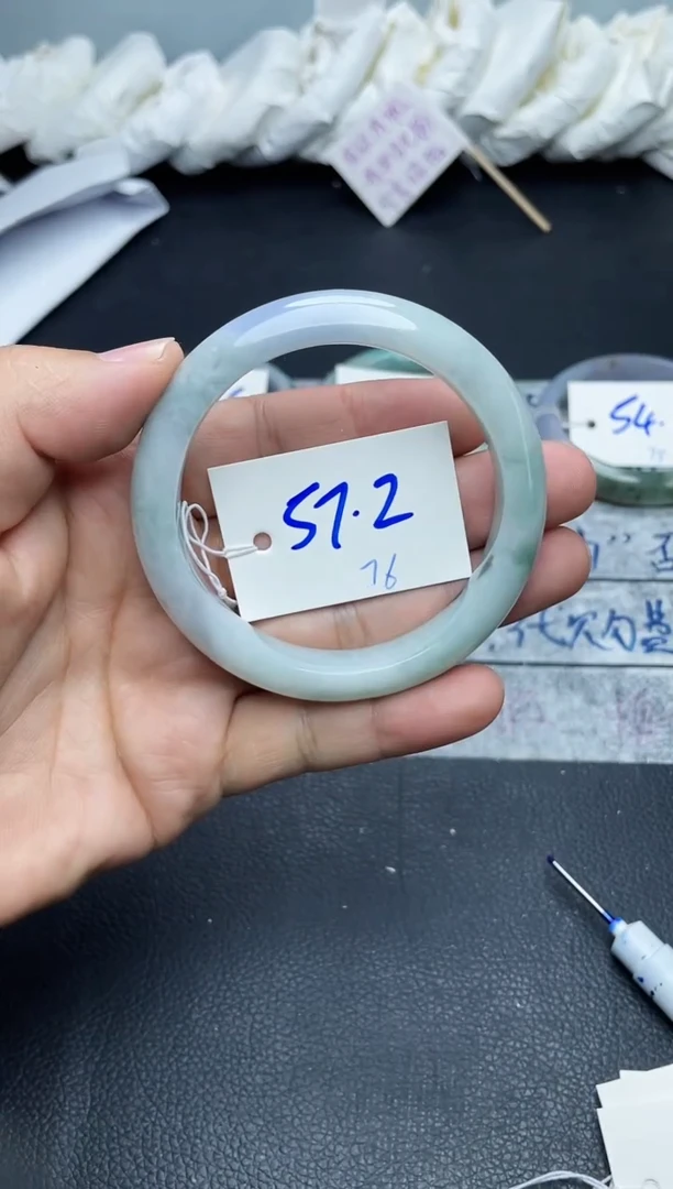 未镶嵌手镯翡翠76
