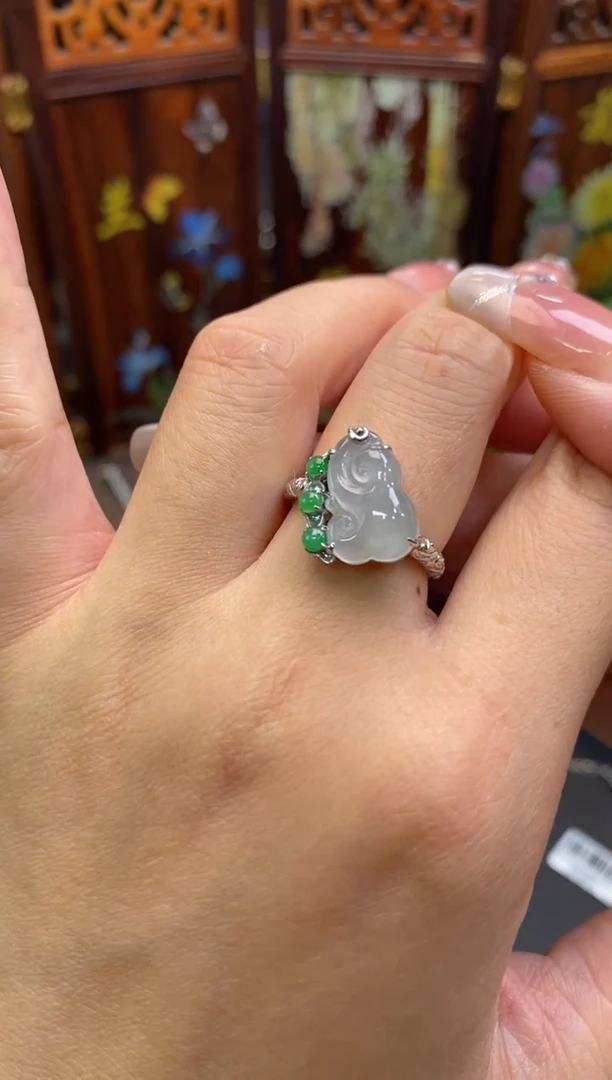 颈饰银S925镶嵌翡翠净货13871