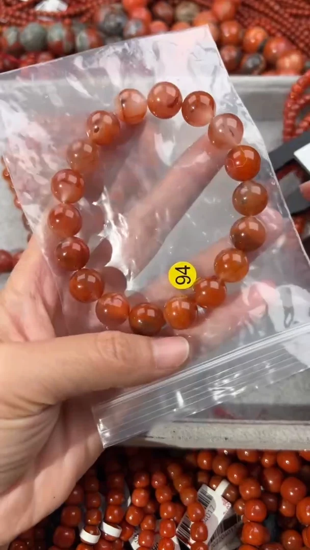 南红玛瑙手串未镶嵌12+