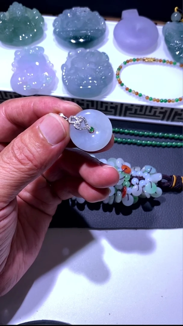 翡翠挂件未镶嵌翡翠平安扣