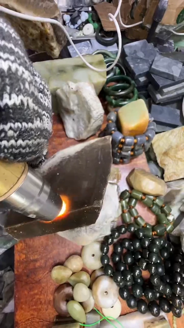 未镶嵌和田玉珠宝半成品1