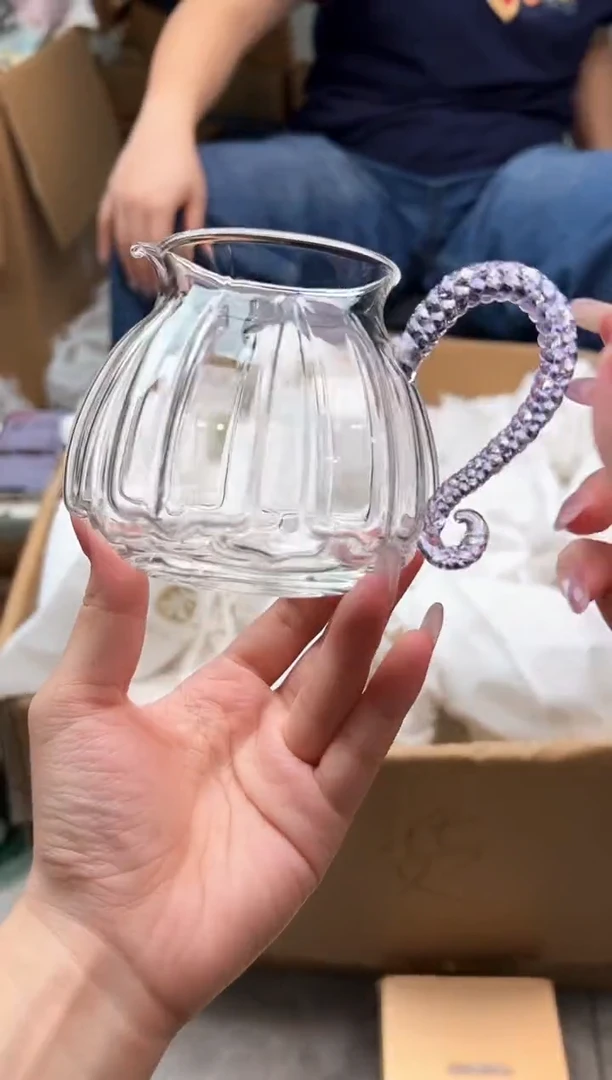 禾墨清莲浅紫色