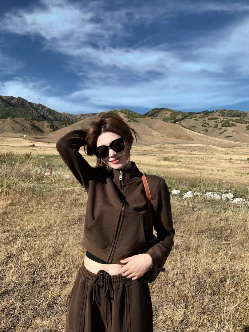 2025早秋新款高级感气质长袖拉链开衫外套女显瘦休闲裤两件套装