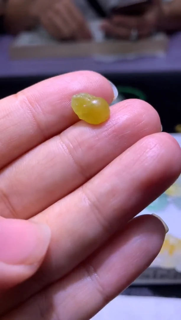 定制翡翠未镶嵌毛货