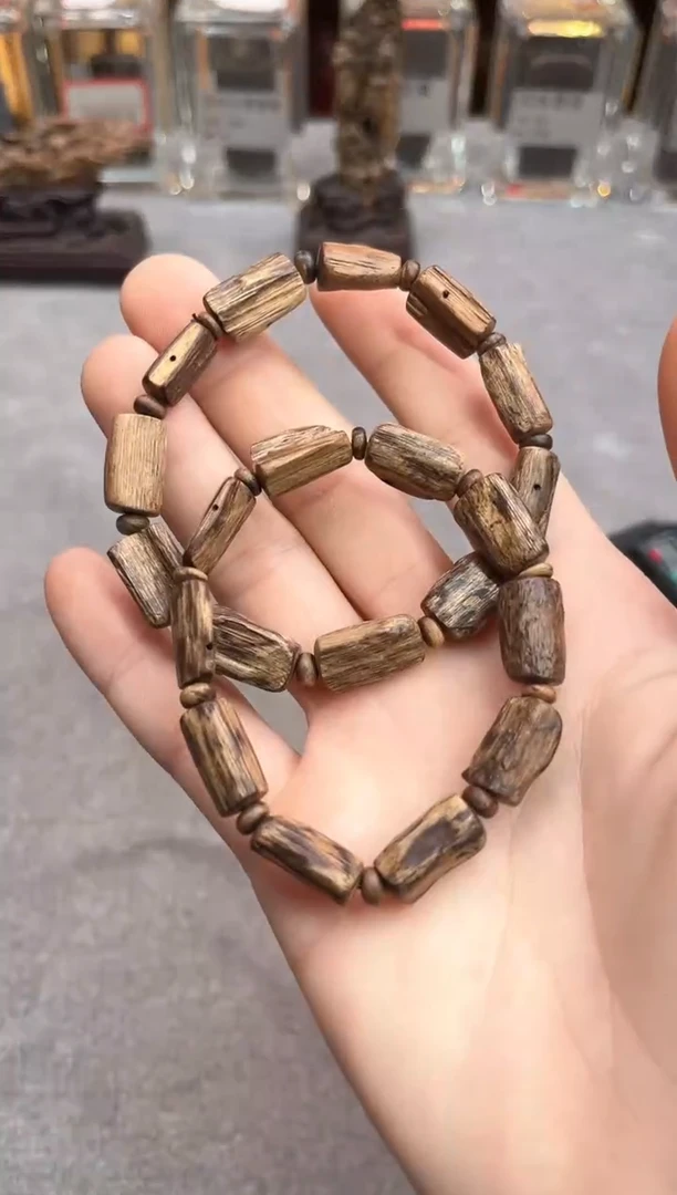 【闪购商品】沉香手串3号文莱多样性发货1条