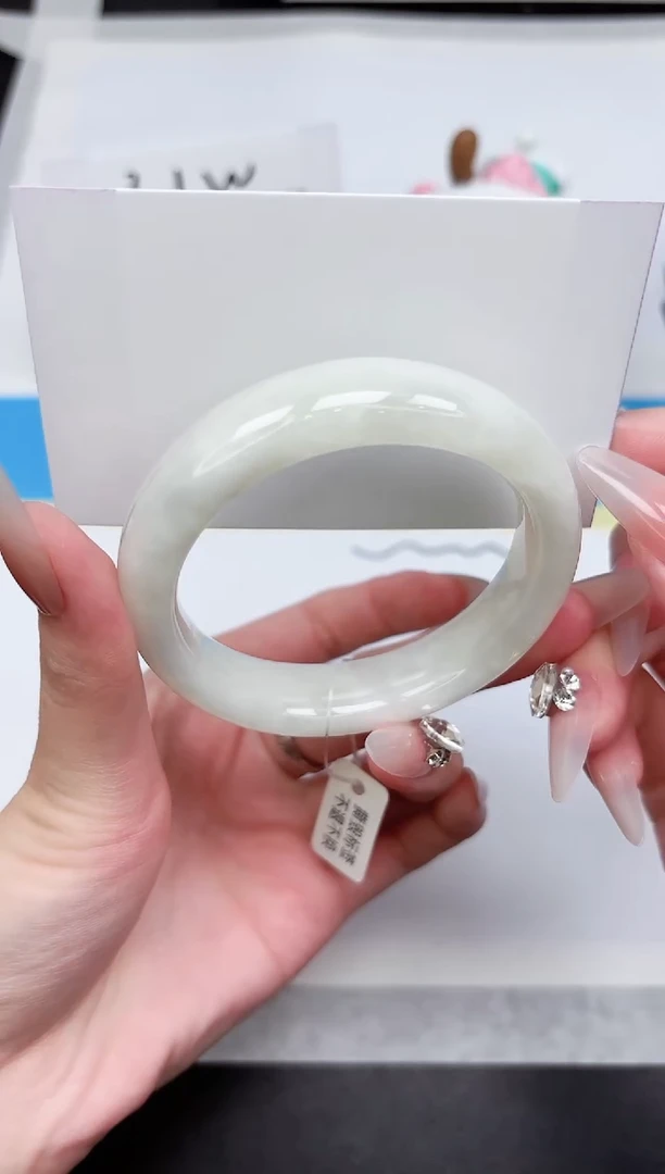 和田玉手镯未镶嵌262-55.5