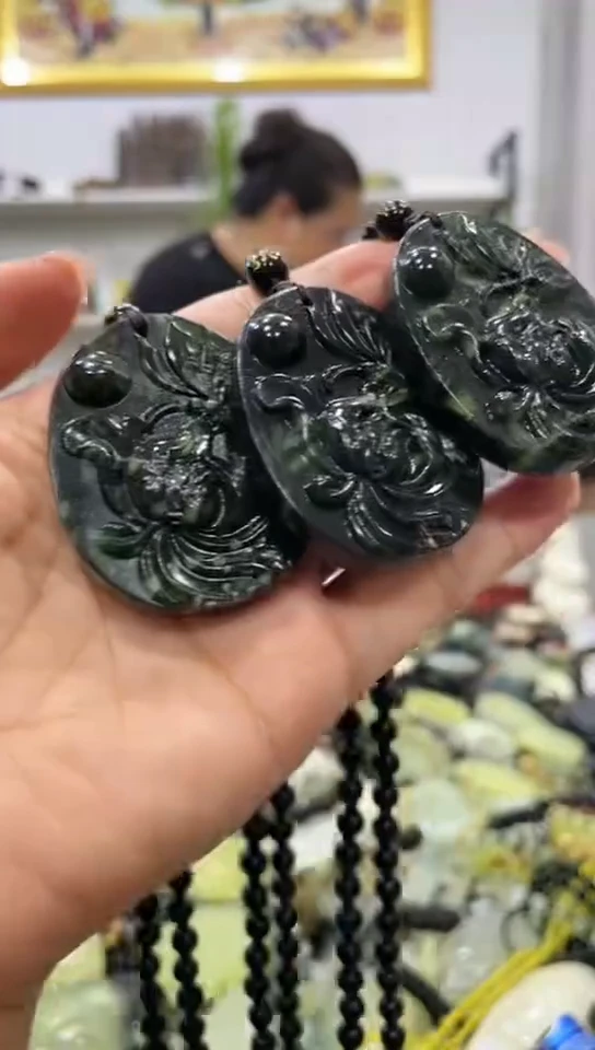 岫玉未镶嵌挂件多样性发货其中发一件